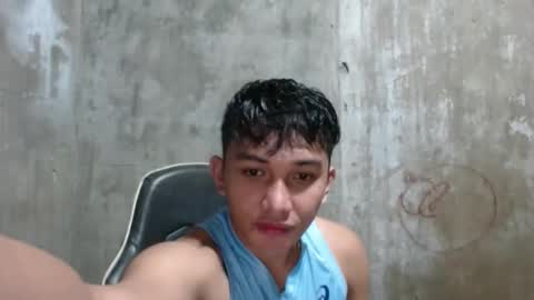 Snapshot of angel_rafael chatting on 10/01/25, 04:35 angel_rafael online show from 10/01/25, 04:35
