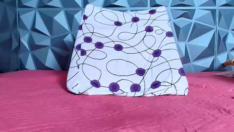 Snapshot of angel_red77 chatting on 10/10/25, 08:08 angel red77 online show from 10/10/25, 08:08