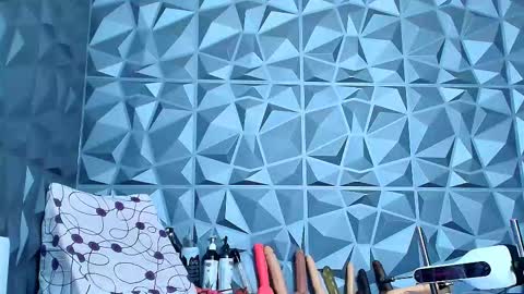 Snapshot of angel_red77 chatting on 10/19/25, 07:58 angel red77 online show from 10/19/25, 07:58