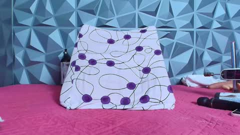 Snapshot of angel_red77 chatting on 10/30/25, 07:58 angel red77 online show from 10/30/25, 07:58