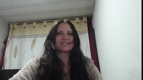 Snapshot of angel_sw chatting on 10/01/25, 12:49 angel online show from 10/01/25, 12:49