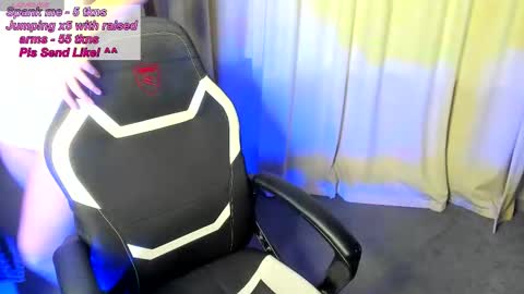 Snapshot of angela_coy chatting on 10/07/25, 11:40 angela_coy online show from 10/07/25, 11:40