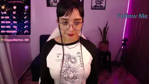 Angela online show from 11/01/25, 09:17