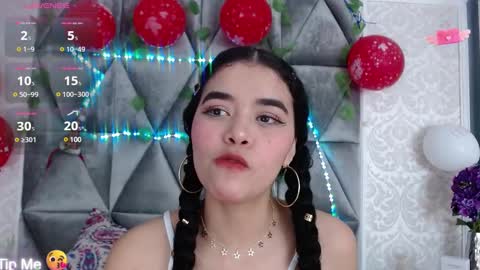 Snapshot of angela_lovee1 chatting on 01/03/25, 12:00 Angela online show from 01/03/25, 12:00