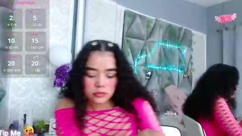 Snapshot of angela_lovee1 chatting on 01/08/25, 12:37 Angela online show from 01/08/25, 12:37