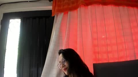 Snapshot of angela_nix chatting on 09/19/25, 03:24 angela_nix online show from 09/19/25, 03:24