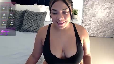 Angela online show from 11/11/25, 07:03