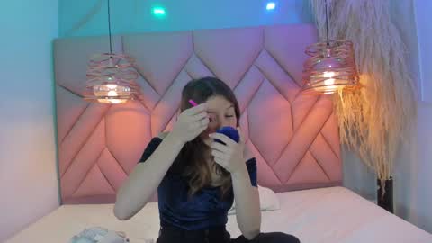 ANGELA online show from 12/12/24, 12:22