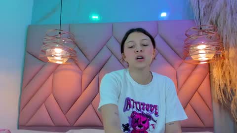 ANGELA online show from 01/10/25, 11:33