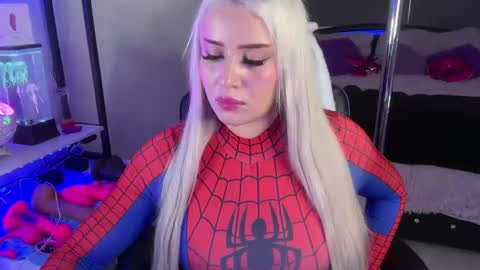 Snapshot of angeladiamondd1 chatting on 02/05/25, 11:17 angeladiamondd1 online show from 02/05/25, 11:17