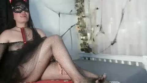 ANGELA online show from 10/21/25, 01:28