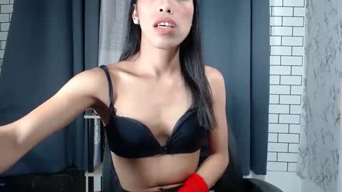 Snapshot of angelamonroe chatting on 03/09/25, 05:06 SENORITA online show from 03/09/25, 05:06
