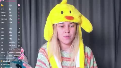 Darsi Anty online show from 10/31/25, 03:24