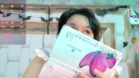 Snapshot of angelarumiee chatting on 10/07/25, 02:42 Angela online show from 10/07/25, 02:42