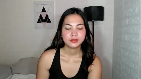 Snapshot of angelavida chatting on 09/20/25, 02:56 angel- i am new here please do understand that i only get naked on private room thank you online show from 09/20/25, 02:56