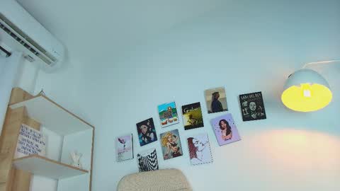 Snapshot of angelbae_ chatting on 10/11/25, 09:24 AngelBae online show from 10/11/25, 09:24