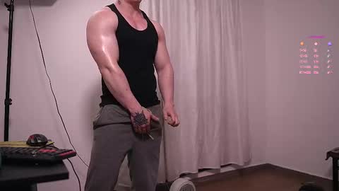 Snapshot of angelcabezaz chatting on 10/25/25, 01:13 NGEL. online show from 10/25/25, 01:13