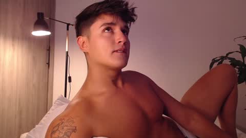 Angel online show from 12/24/24, 10:28