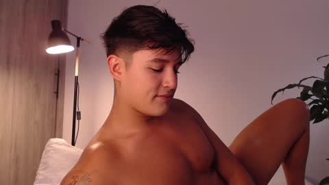 Angel online show from 12/25/24, 06:52