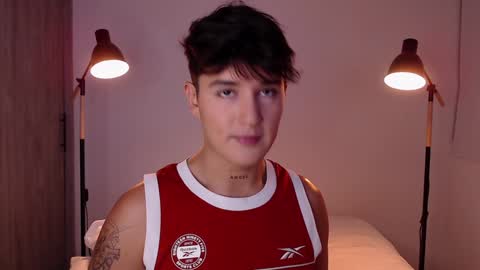 Angel online show from 02/04/25, 01:02