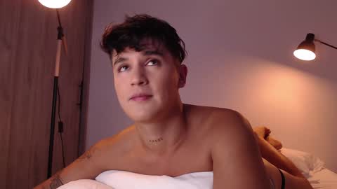 Angel online show from 02/09/25, 02:06