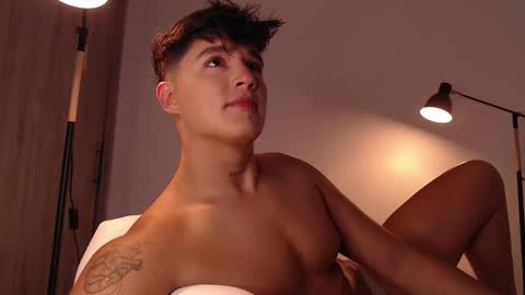 Angel online show from 02/21/25, 10:15