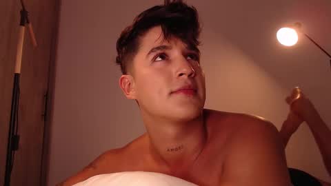 Angel online show from 03/10/25, 12:29