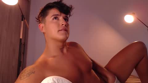 Angel online show from 03/10/25, 10:55