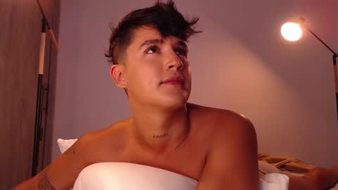 Angel online show from 03/11/25, 01:59