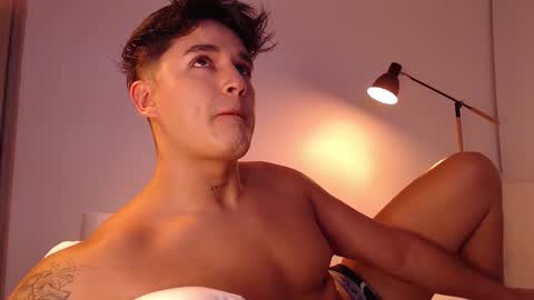 Angel online show from 09/11/25, 12:33