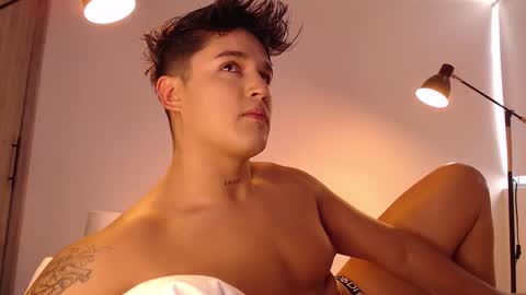 Angel online show from 09/28/25, 09:53