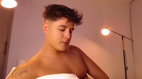 Angel online show from 11/14/25, 12:42