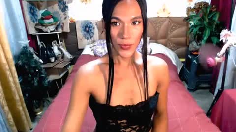 Snapshot of angeldark_satisfactionxxx chatting on 12/15/24, 01:00 ANGELDARK online show from 12/15/24, 01:00