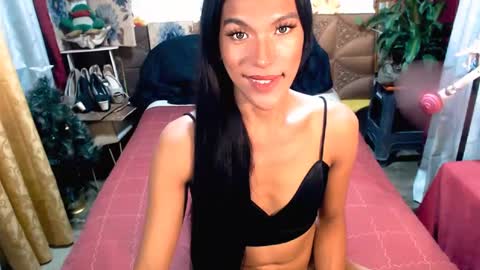 Snapshot of angeldark_satisfactionxxx chatting on 12/27/24, 12:34 ANGELDARK online show from 12/27/24, 12:34