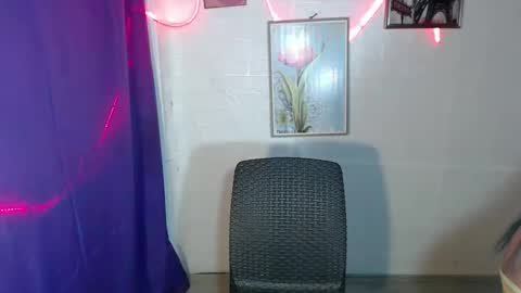 Snapshot of angeldark_satisfactionxxx chatting on 02/17/25, 11:44 ANGELDARK online show from 02/17/25, 11:44