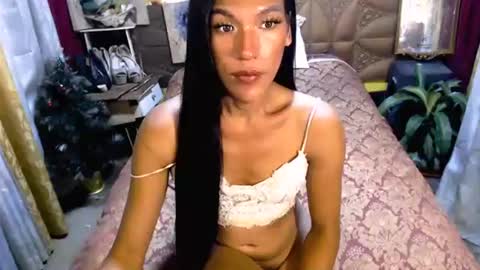 Snapshot of angeldark_satisfactionxxx chatting on 02/26/25, 12:36 ANGELDARK online show from 02/26/25, 12:36