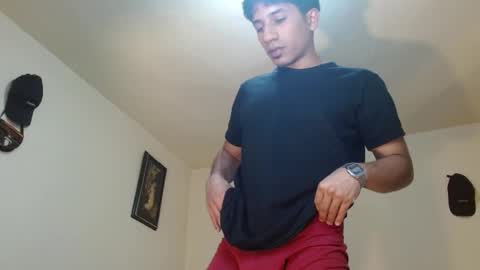 Snapshot of angelhil chatting on 02/20/25, 08:17 Angel of littlebandido online show from 02/20/25, 08:17