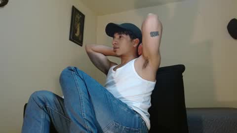 Snapshot of angelhil chatting on 02/26/25, 03:32 Angel of littlebandido online show from 02/26/25, 03:32