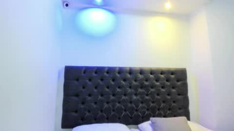 Snapshot of angeli_rivera chatting on 09/25/25, 10:52 Angeli online show from 09/25/25, 10:52