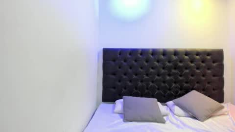 Snapshot of angeli_rivera chatting on 10/31/25, 11:00 Angeli online show from 10/31/25, 11:00