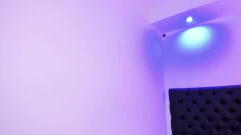 Snapshot of angeli_rivera chatting on 11/15/25, 10:59 Angeli online show from 11/15/25, 10:59