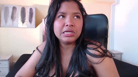 Snapshot of angelica_bss chatting on 01/15/25, 05:58 Angelica bss online show from 01/15/25, 05:58