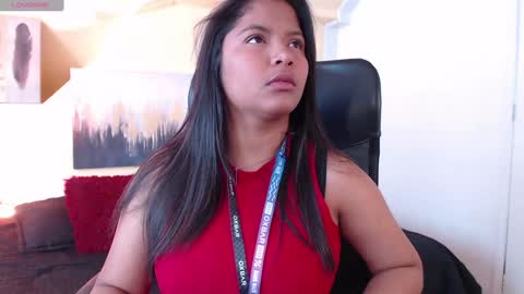 Snapshot of angelica_bss chatting on 01/20/25, 01:21 Angelica bss online show from 01/20/25, 01:21