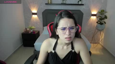 A N G E L I C A online show from 12/31/24, 11:53