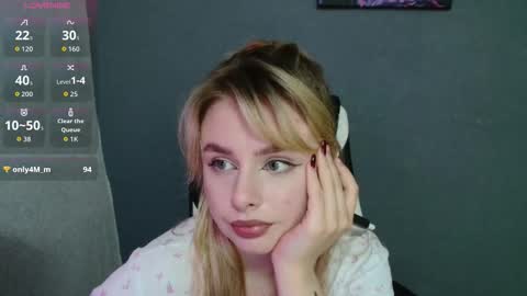 angelicablanch online show from 10/10/25, 09:36