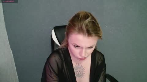 angelicablanch online show from 11/05/25, 07:47