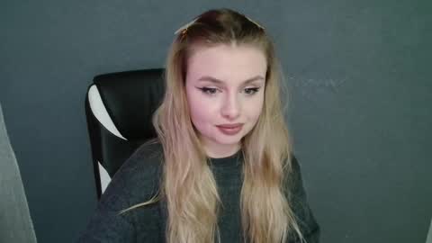 angelicablanch online show from 11/15/25, 07:43