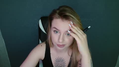 angelicablanch online show from 11/16/25, 07:52