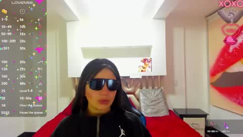 angelie online show from 10/12/25, 07:51