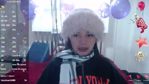 angelie online show from 11/07/25, 06:02